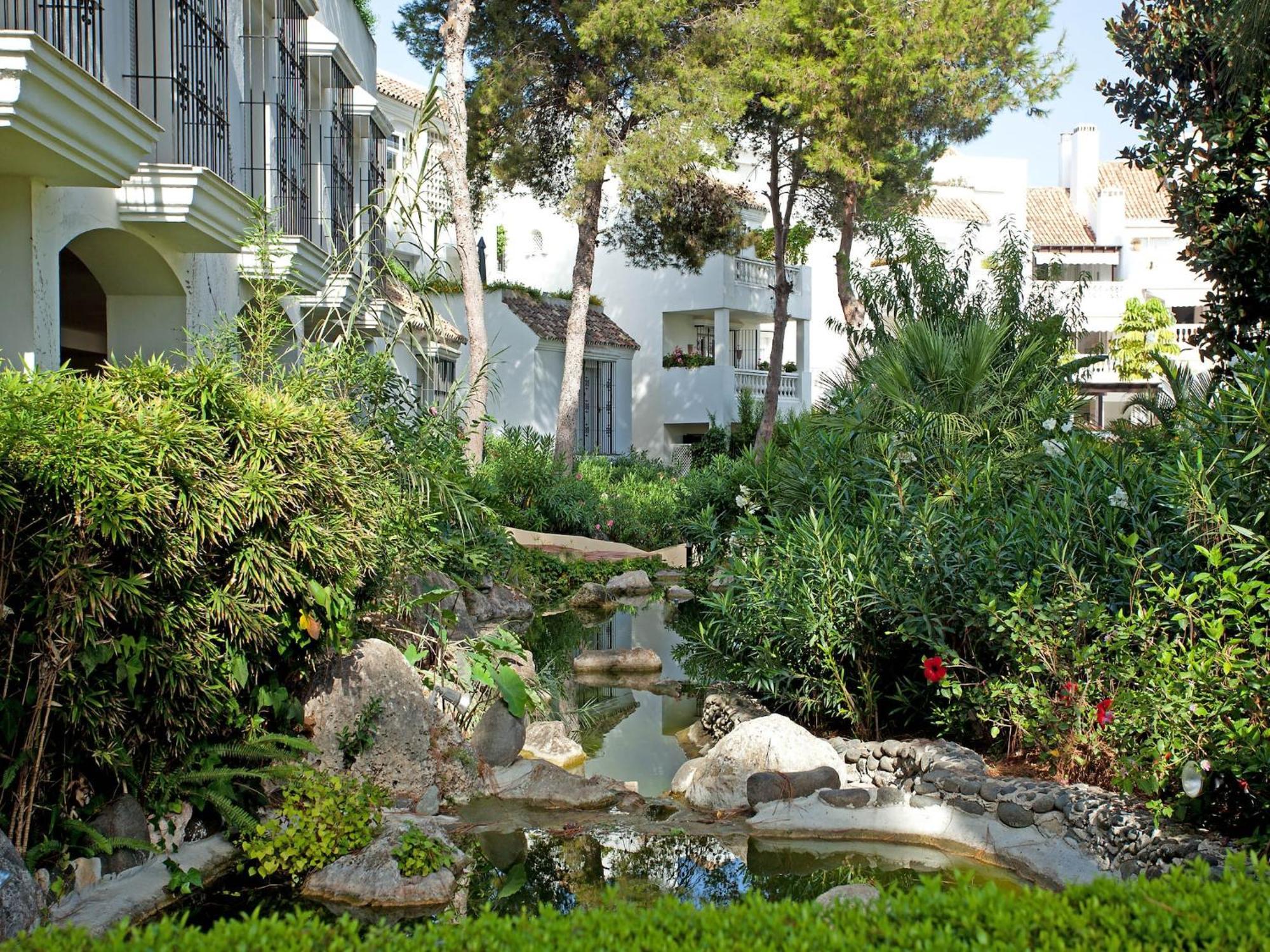 Apartment White Pearl Elviria H1 *